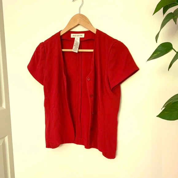 Red Short Sleeve Blouse - Picture 3 of 7